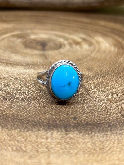 Sky Blue Silver Roped Single Stone Turquoise Ring