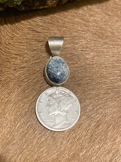 Ivana Stone Liberty Coin Pendant - Black