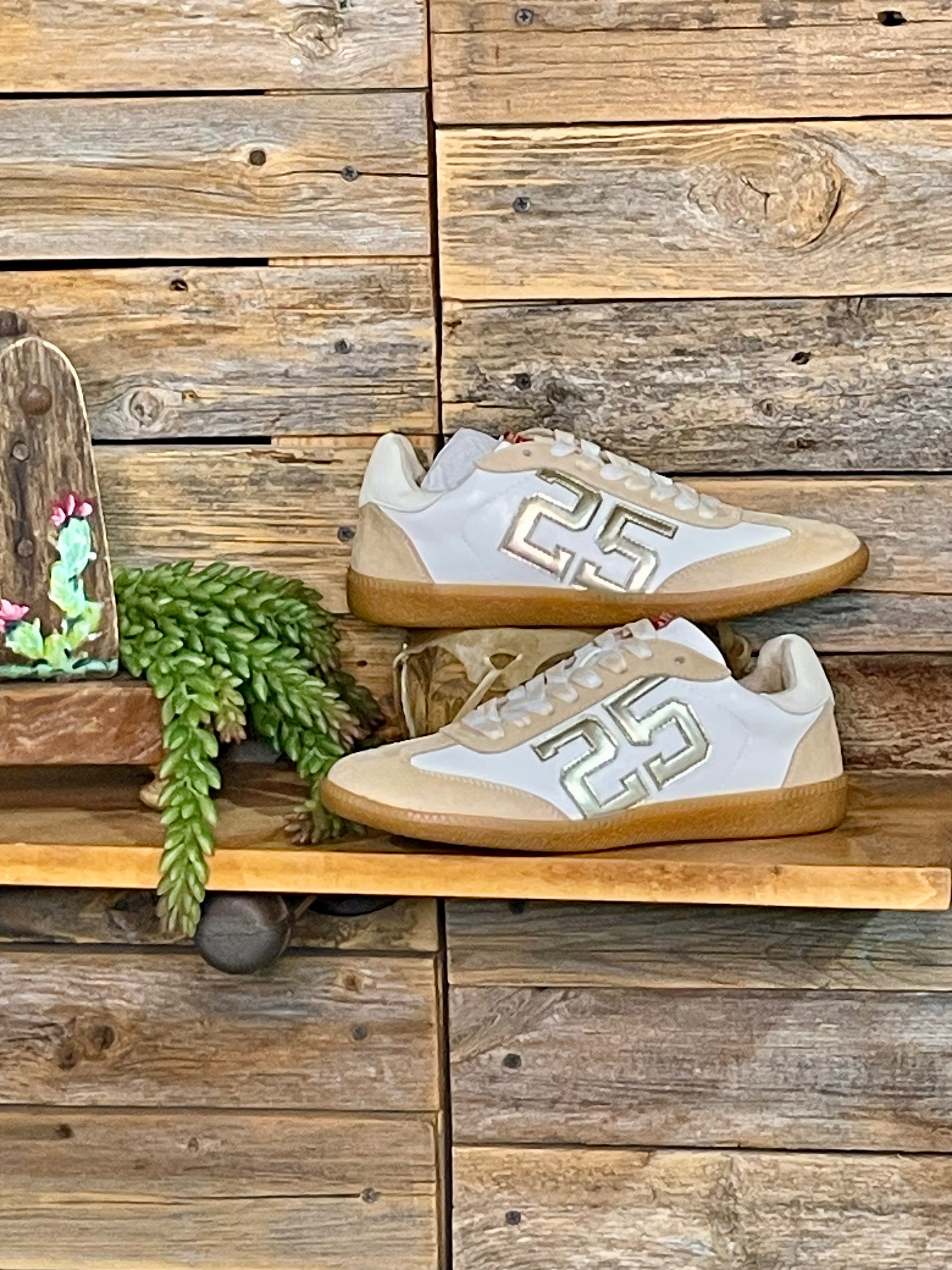 Leather Sneakers - Retro 25 Metallic