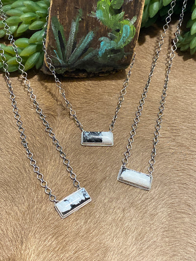 Iverly Sterling Link Chain With .8" White Buffalo Bar - 18"