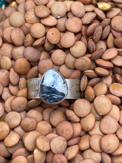 Commodus Lash Stamped Band Single Stone Sterling Ring