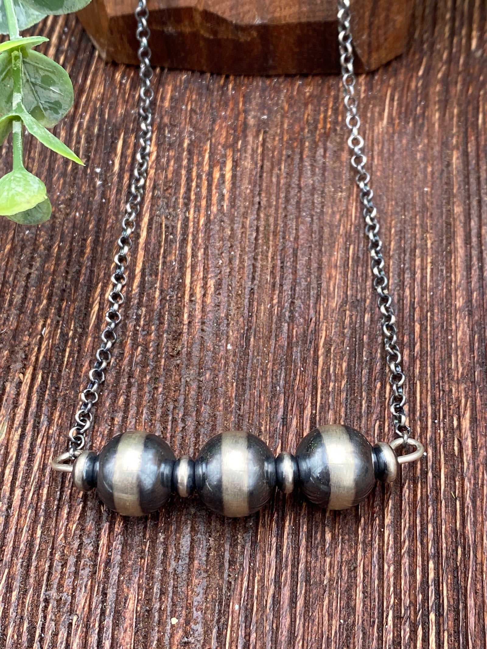 Brady Link Chain With Varied Navajo Center Beads - 20"