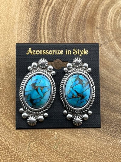 Oval Cluster Post Earrings JE3912