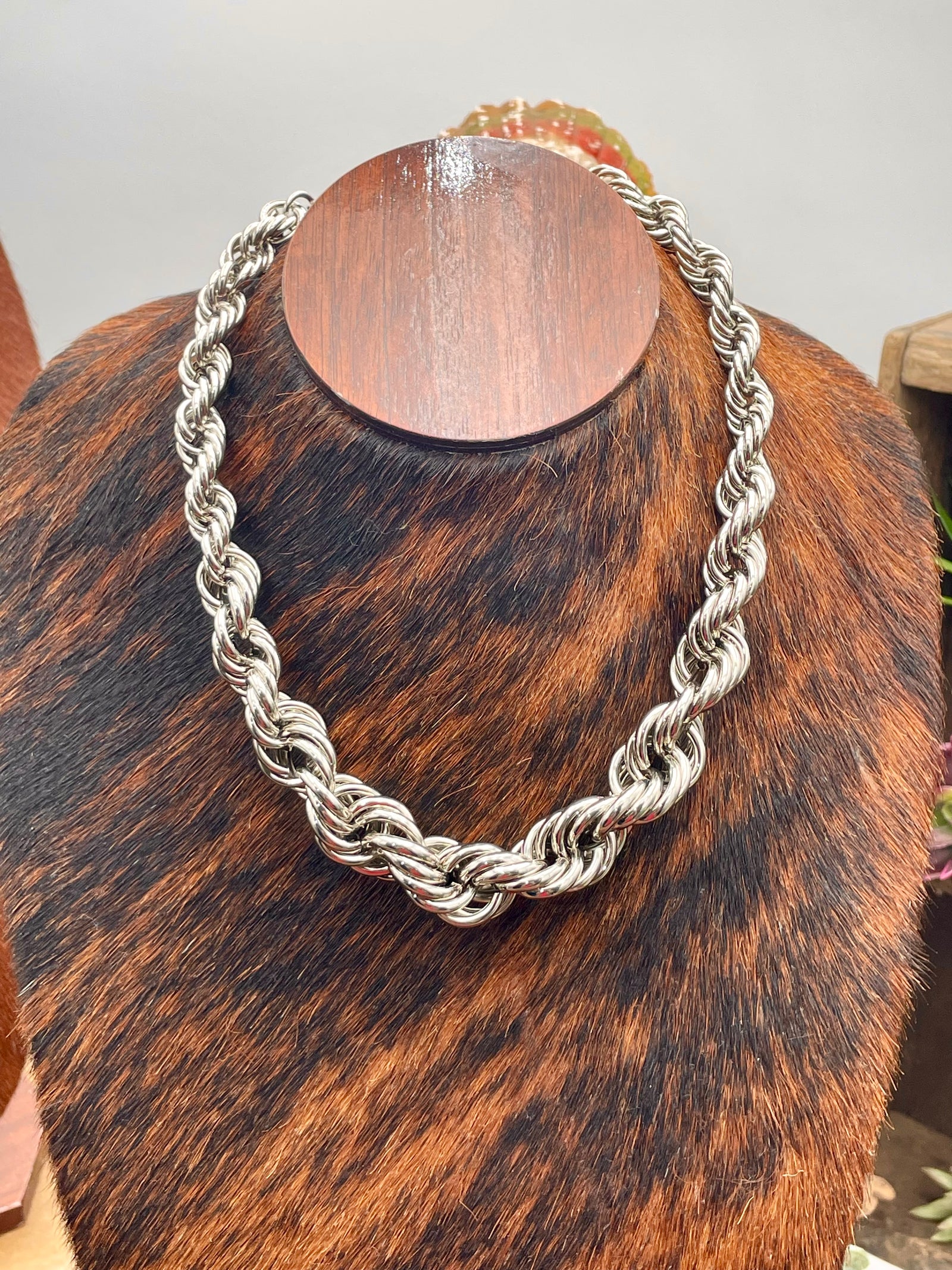 Hamlet Chunky Twist Fashion Silver Necklace - 18"