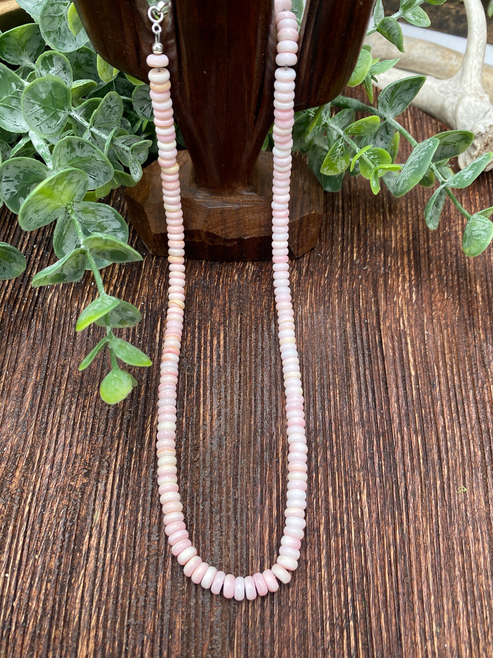 Candy Pink Conch Bead Necklace - 16"v