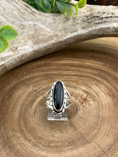 Mesa Verde Triple Band Twisted Edge Sterling Oval Onyx Ring