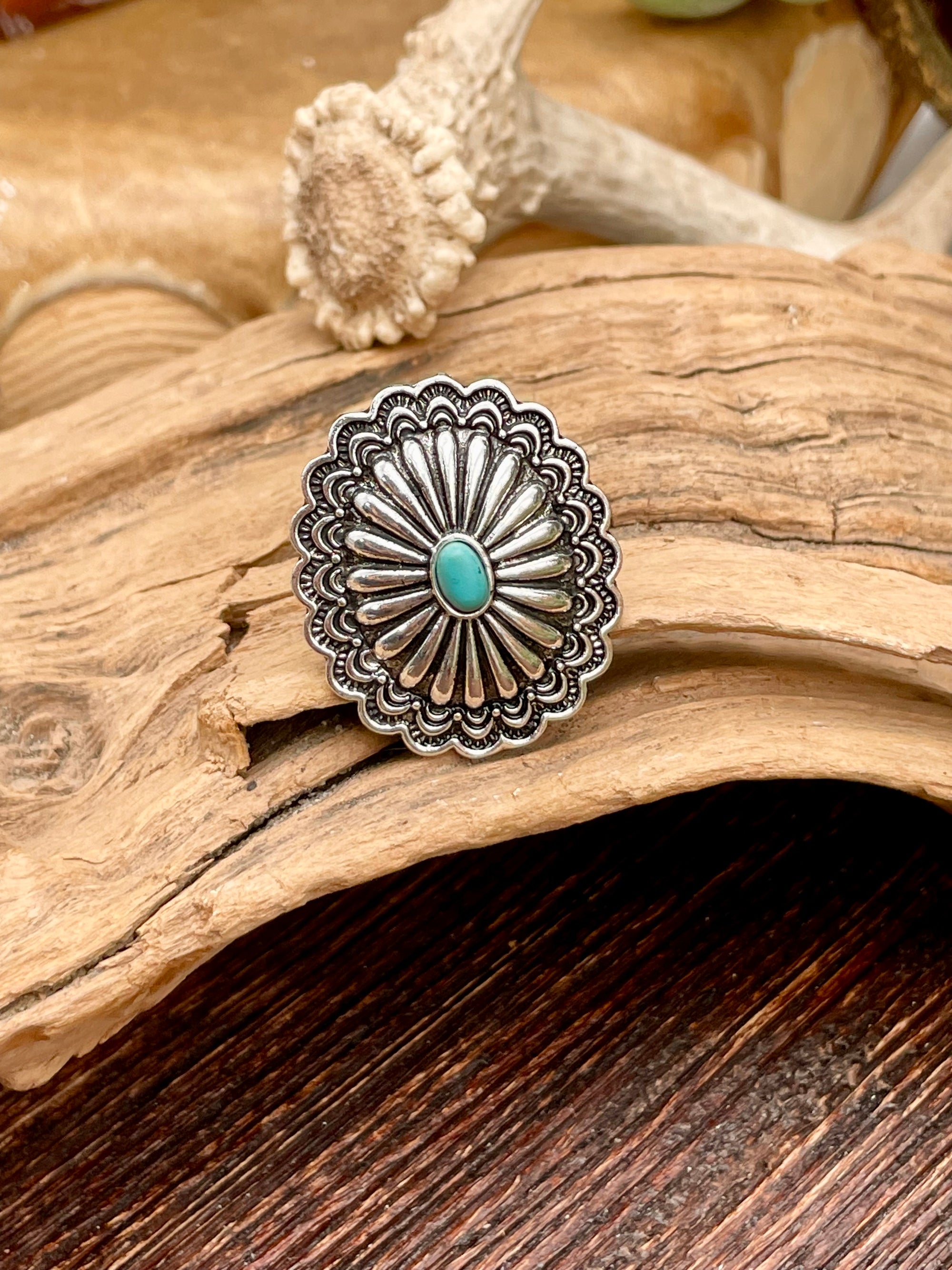 Alexis Fashion Silver Scalloped Concho Ring With Center Turquoise