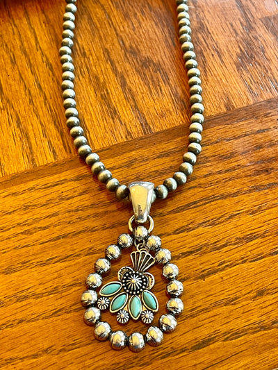 Danae 6mm Fashion Navajo Necklace With Bead Framed Pendant - Turquoise