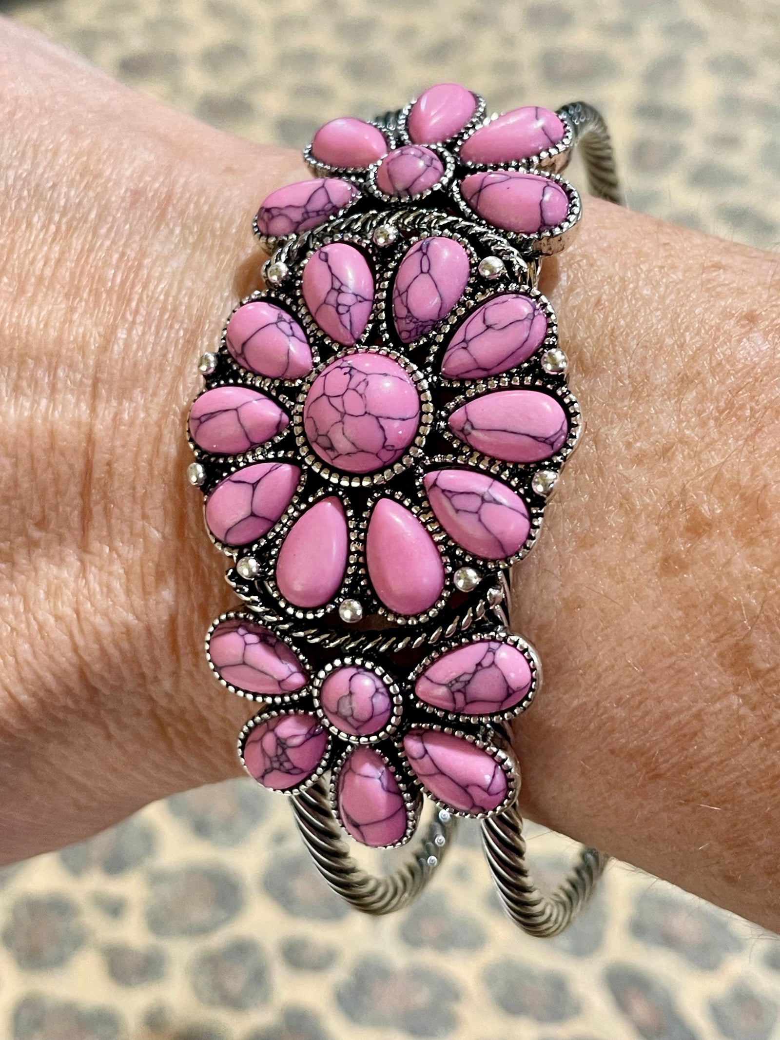 Triple Cluster Twisted Band Cuff - Pink