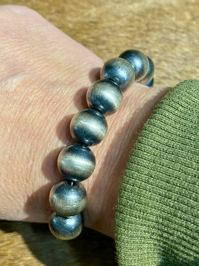 10mm Navajo Pearl Bracelet