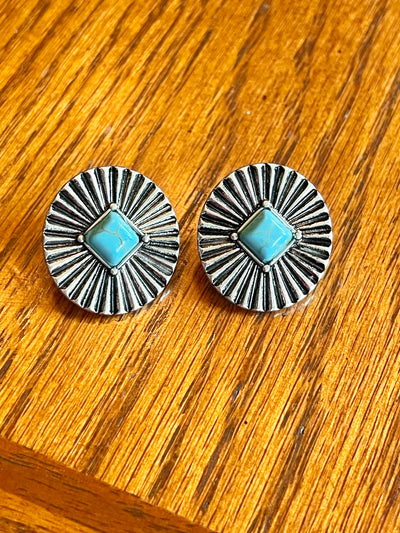 Cleopatra Fashion Fan Stamped Concho Center Stone Earring - Turquoise