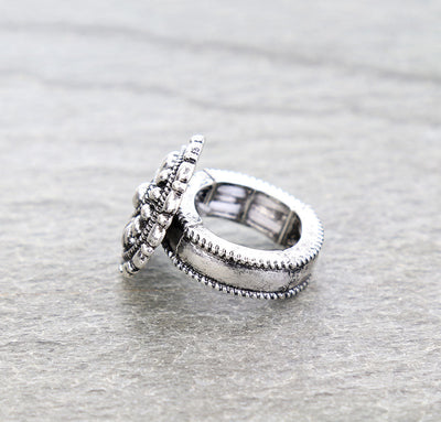 Belvita Teardrop Circle Concho Stretch Fashion Ring