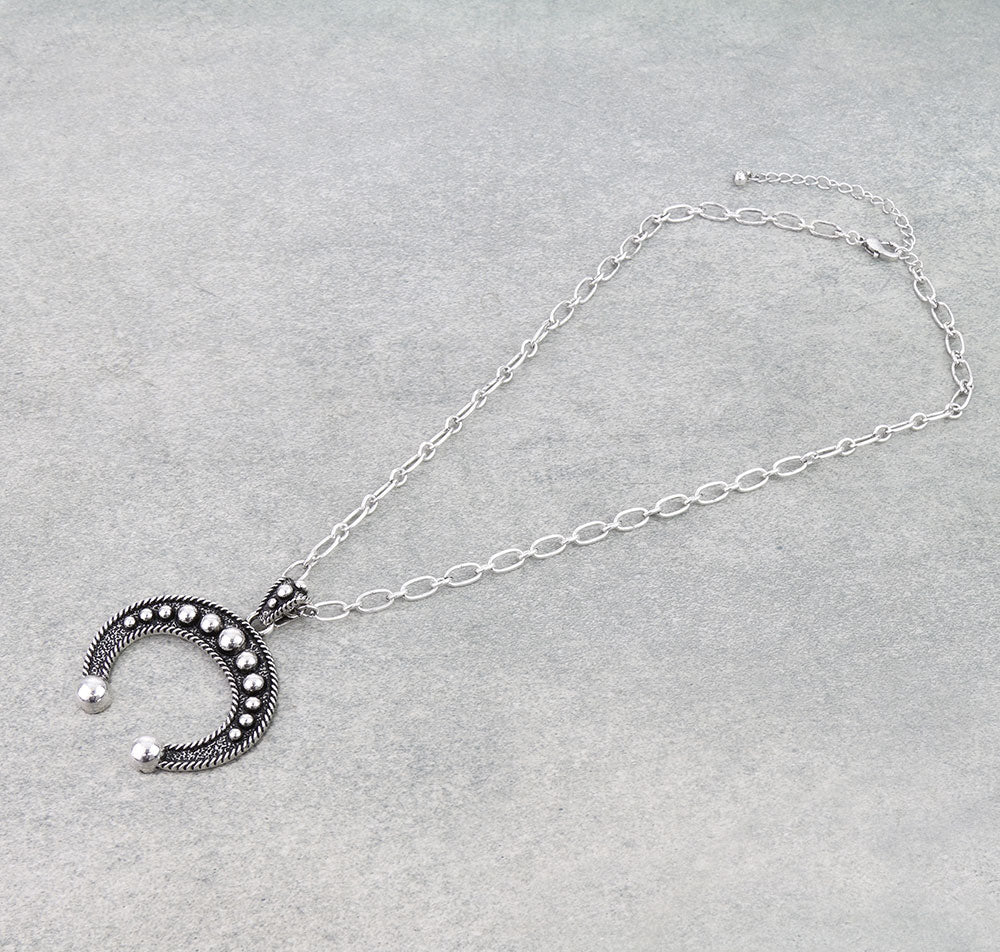 Shelley Fashion Silver Studded Naja Link Chain Necklace - 20"