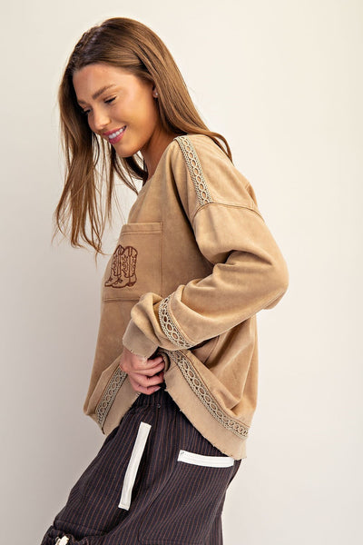 Mineral Washed Boot Motif Sweatshirt