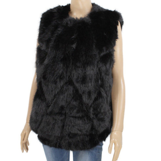 Black fur vest on a mannequin with a white background
