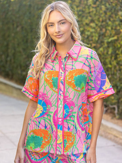 Contrast Piping Detail Collared Button Print Shirt