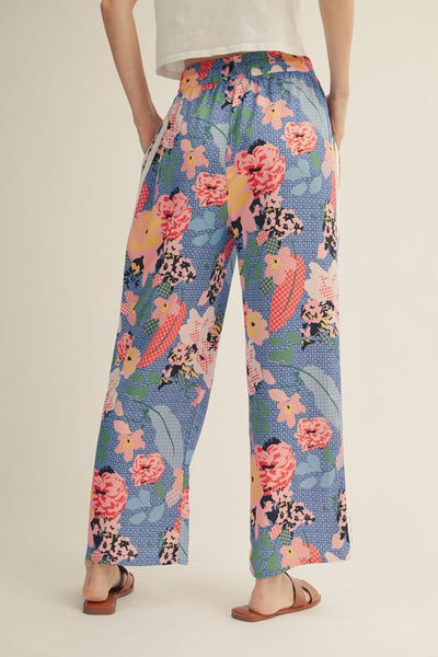 model wearing stripled floral pants