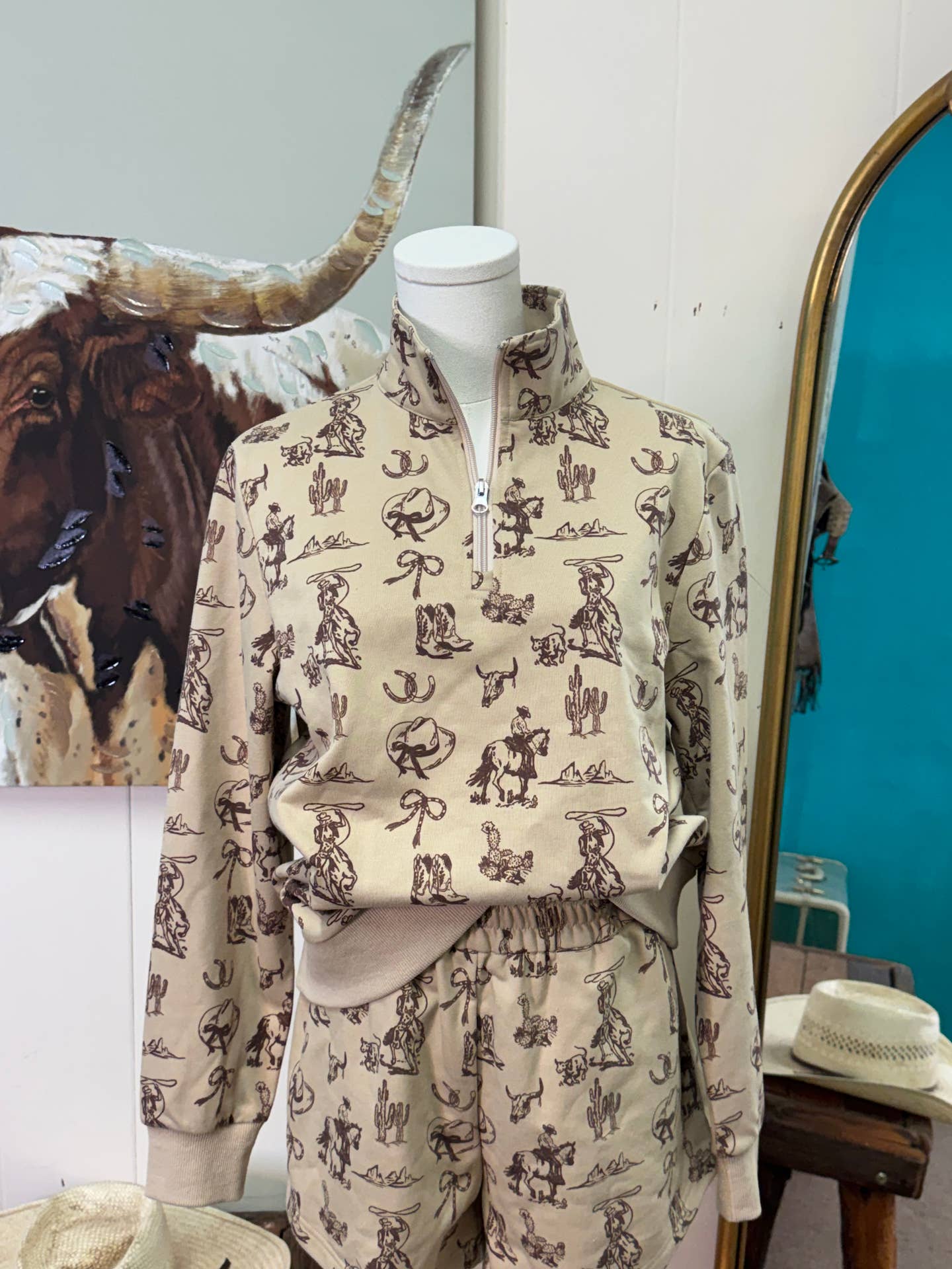 Ribbon Roping Pullover & Shorts