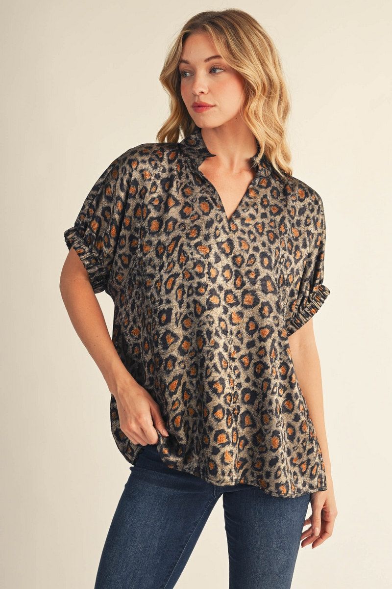 Kendalia Short Sleeve V Neck Leopard Metallic Top