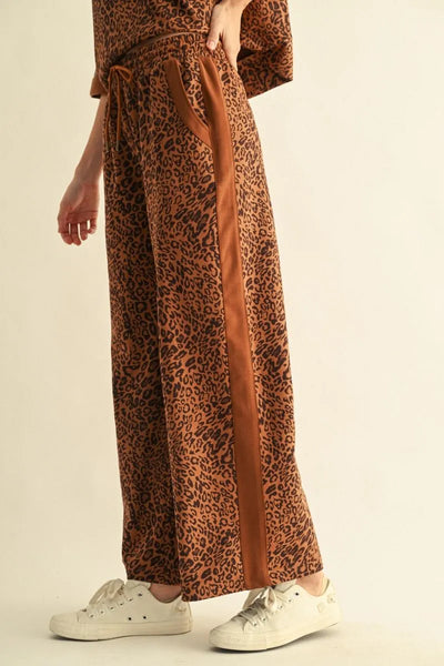 Abrava Leopard Side Stripe Pant