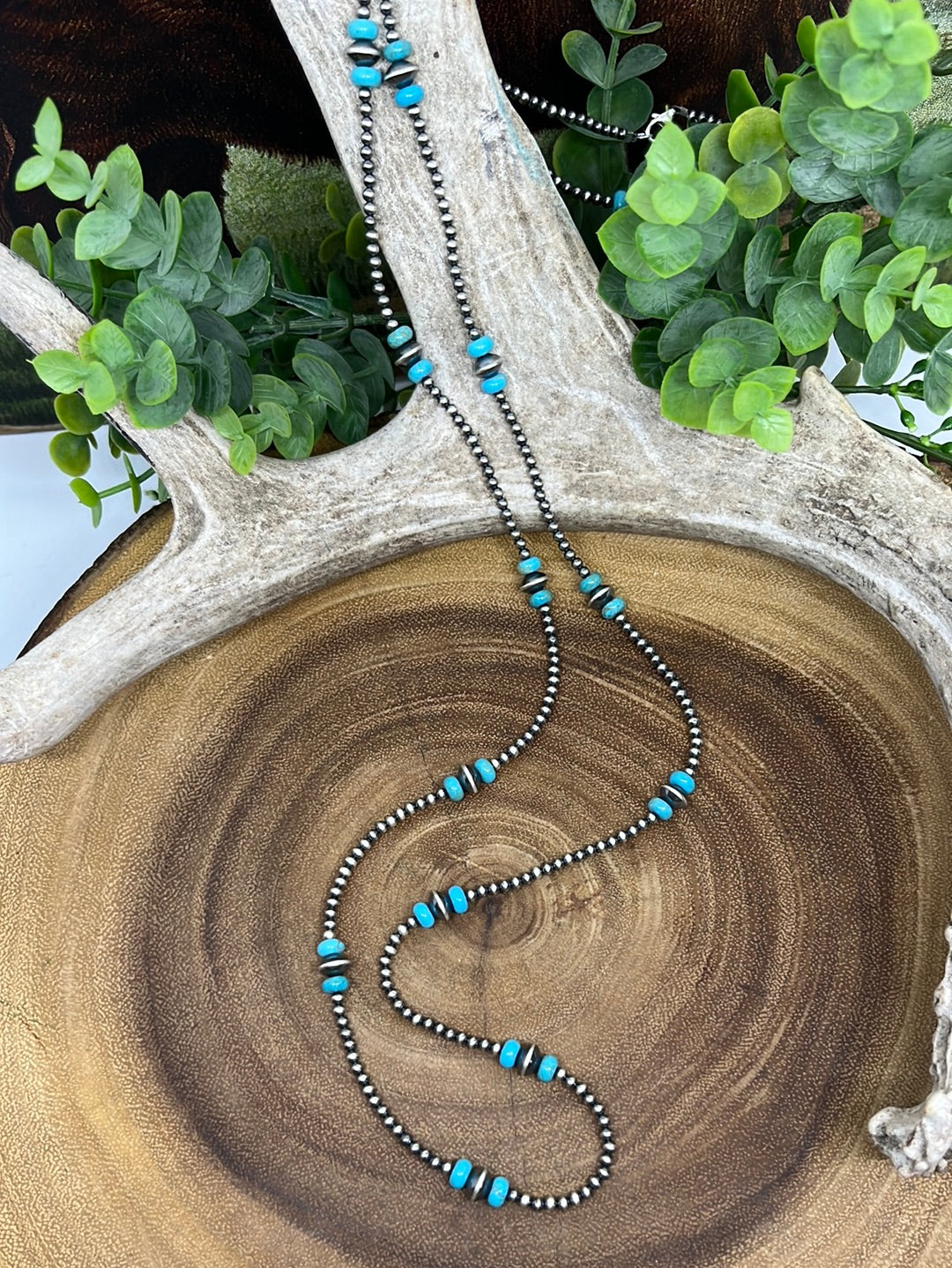 Highland 3mm Navajo Necklace With Saucers & Turquoise Beads - 40"