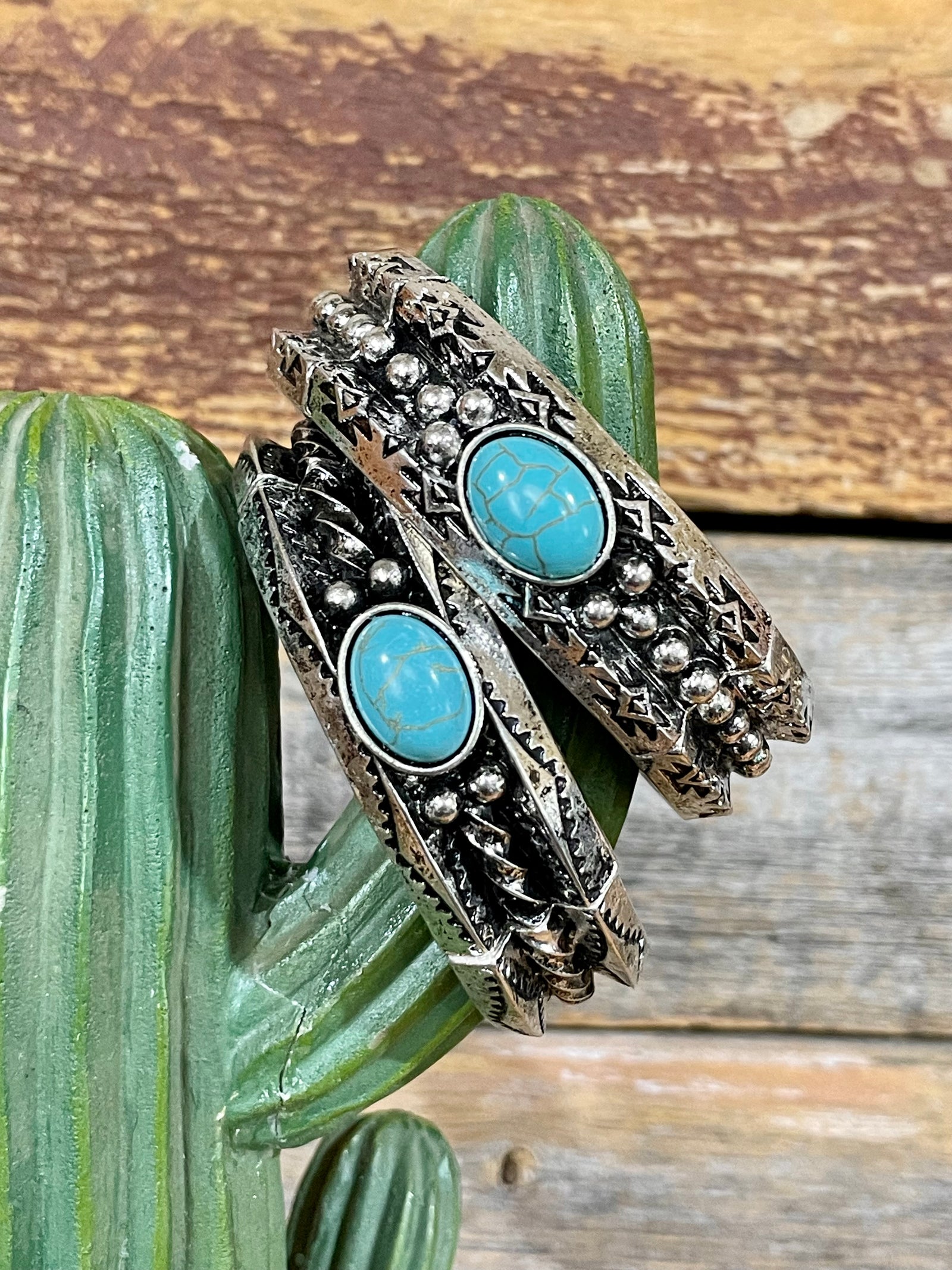 Browning Fashion Silver Wide Stamped Stretch Bracelet Oval Stone - Turquoise
