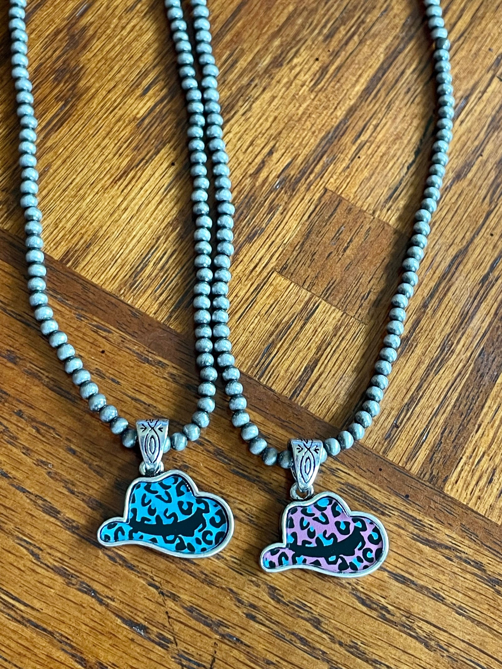 Riding By 3mm Fashion Navajo Necklace with Leopard Hat Pendant - 16"