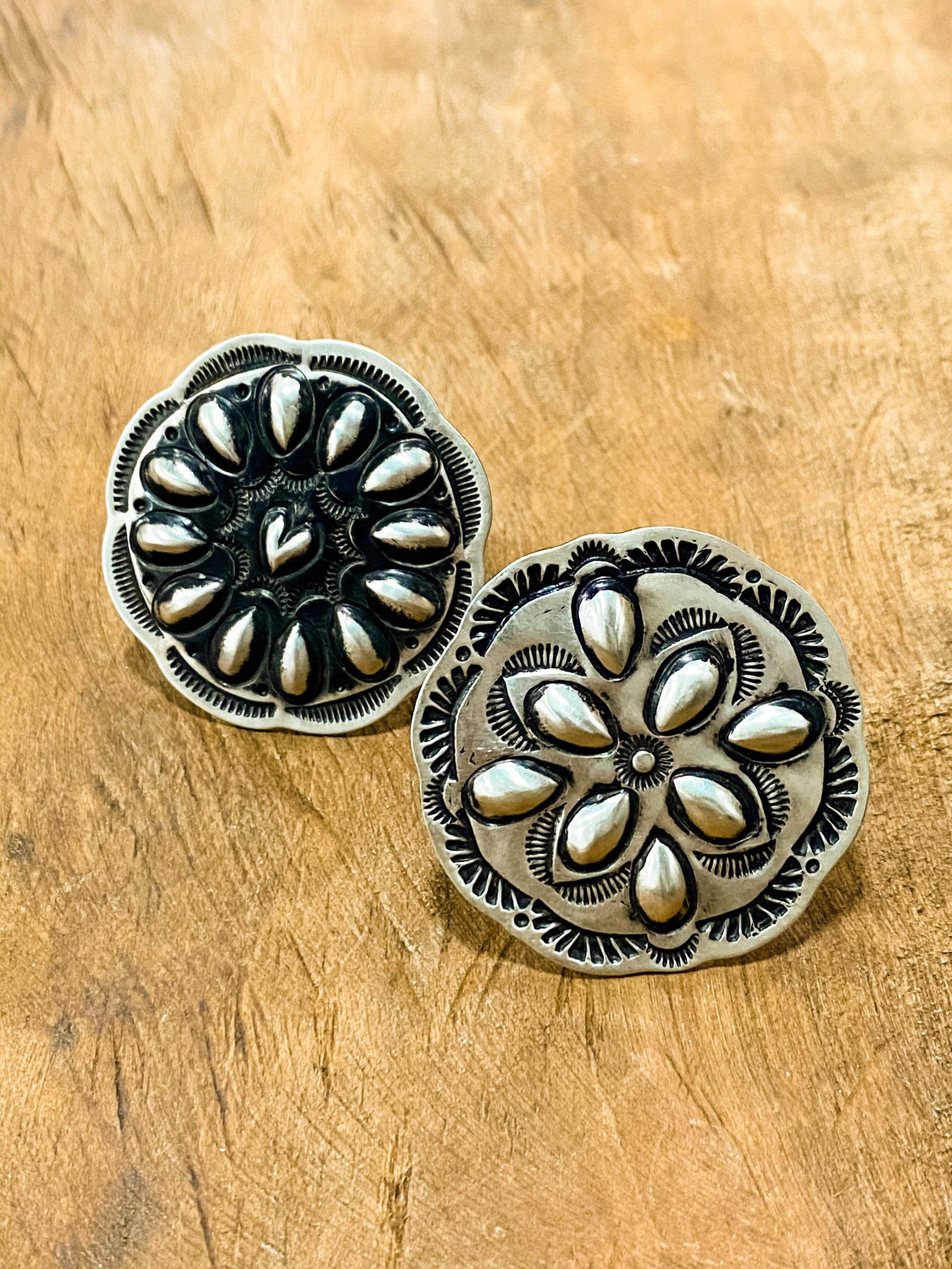 Accessorize In Style Sterling Rings Evelyn Sterling Concho Ring - 7.5