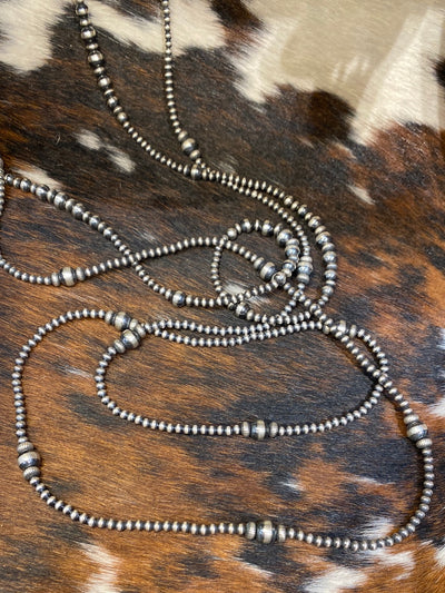 Jessie Varied Navajo Pearl Necklace