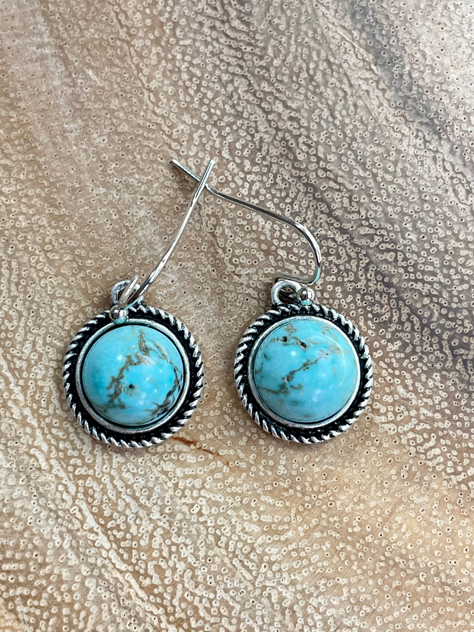 Fashion Round Stone Fish Hook Earrings - Turquoise