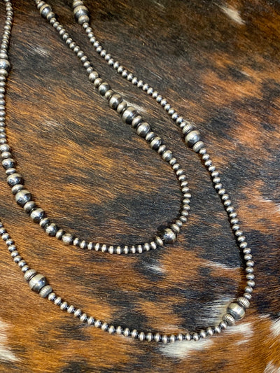Jessie Varied Navajo Pearl Necklace