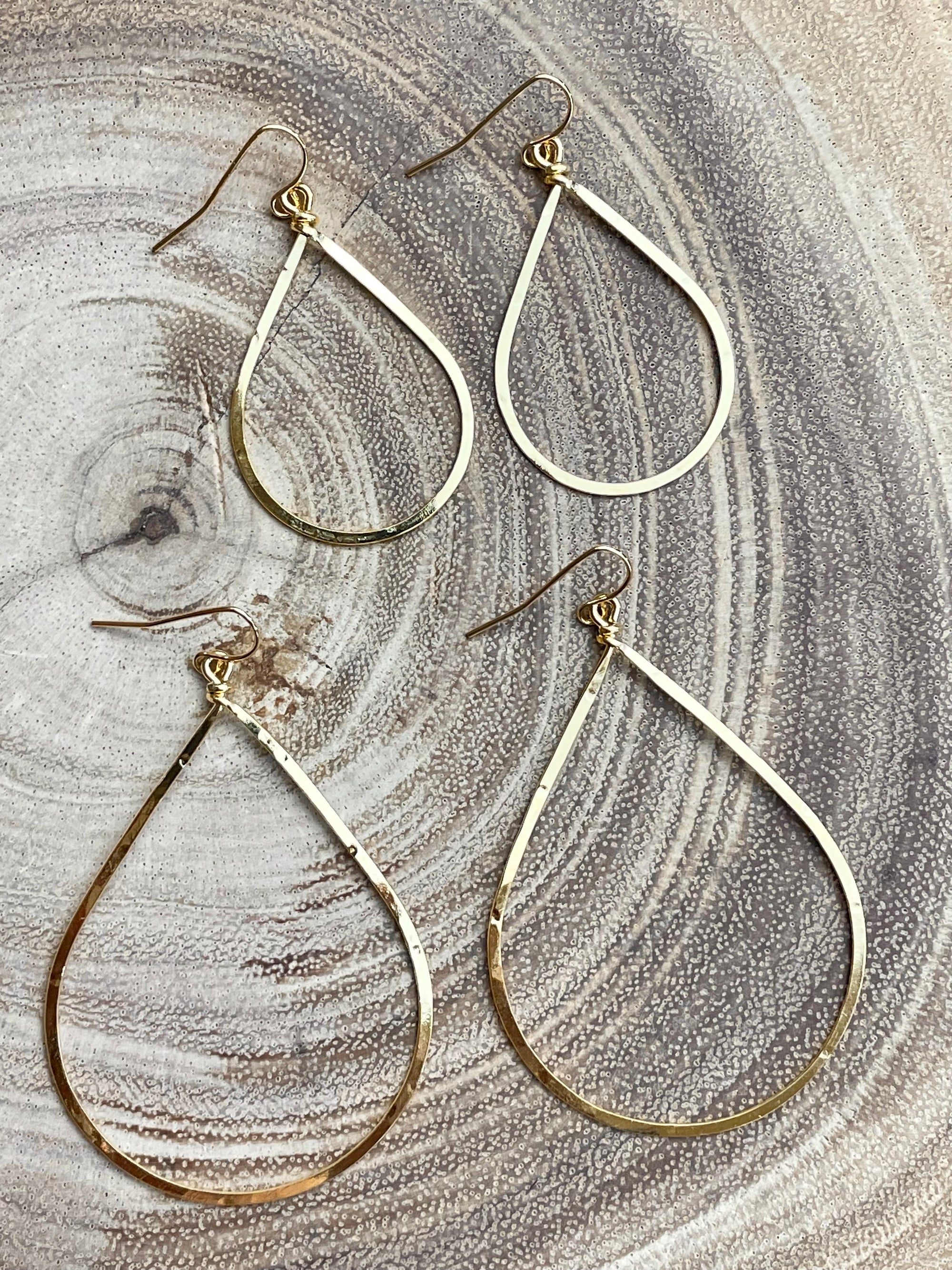 Hammered Geometric Teardrop Earring - Gold