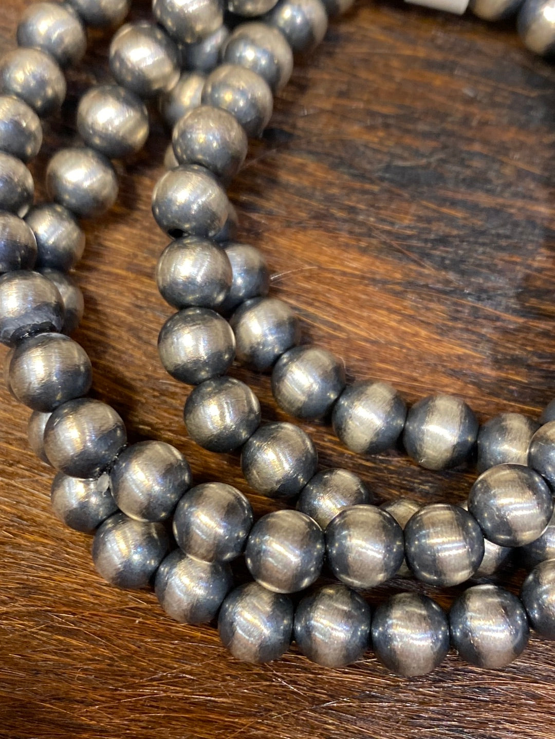 6mm Navajo Pearl Stretch Bracelet