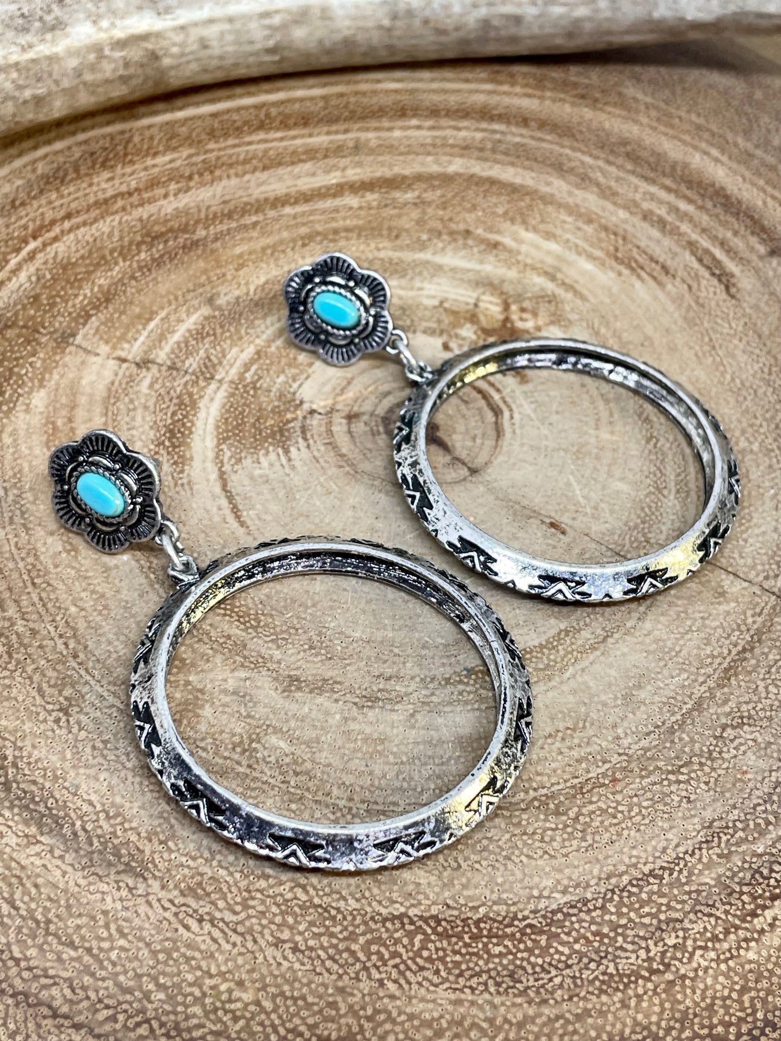 Annalise Stamped Flower Concho Post Hoop Fashion Earrings