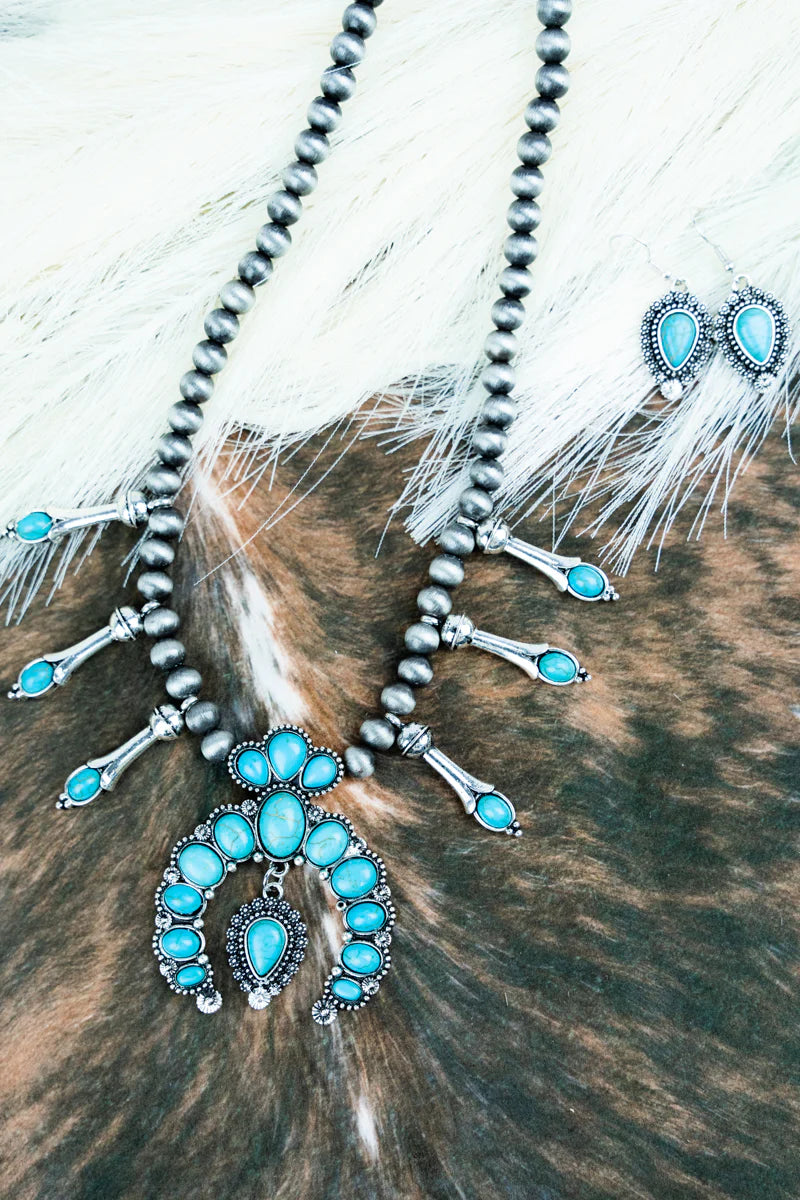 Moore Flute Blossom Naja Necklace & Earrings - Turquoise